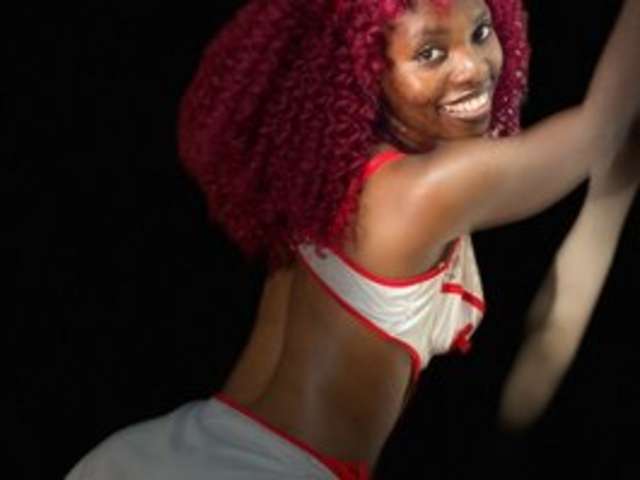go to chat with MissCurvy