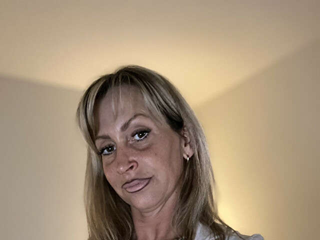 go to chat with MissDajana