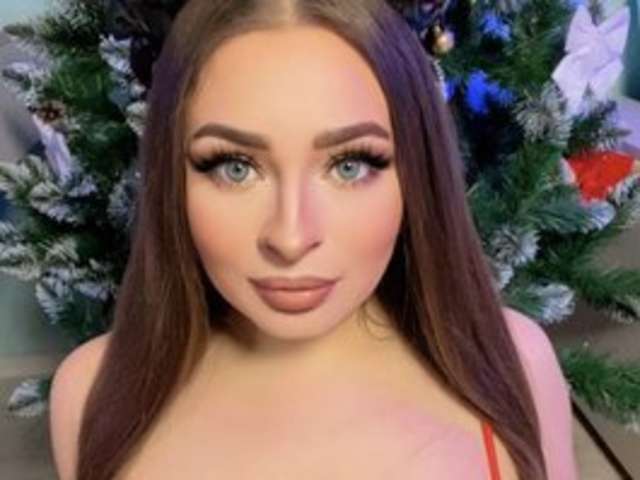 go to chat with MissFreyaXXX