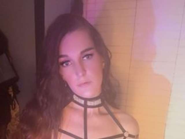 go to chat with MissKylieXO