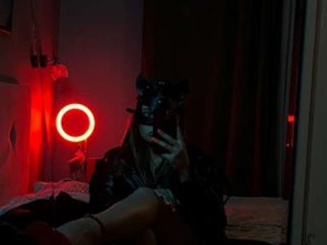 go to chat with Missa-dark