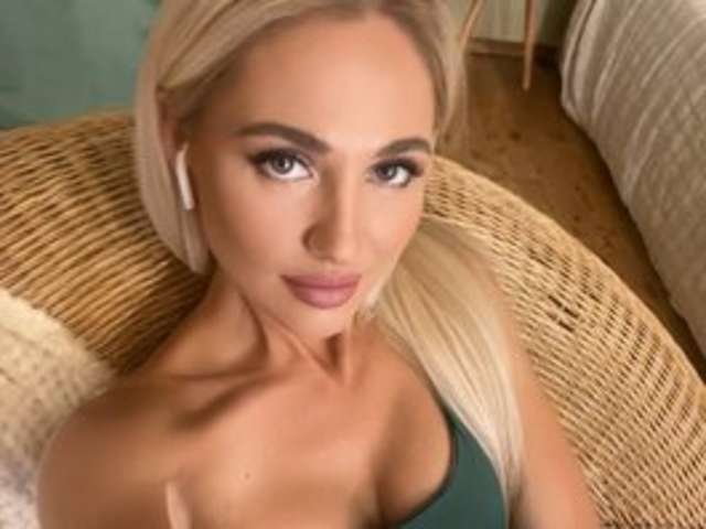 go to chat with MisssMira