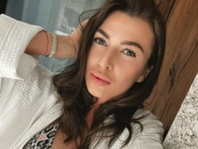 go to chat with MistyBliss
