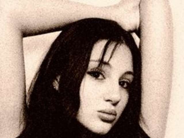 go to chat with Miya-li