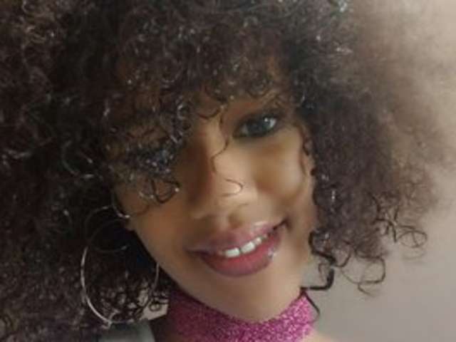 go to chat with MoanaFrenchy