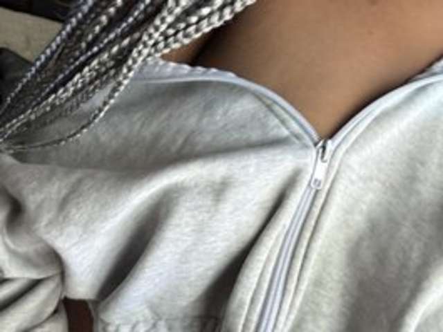 go to chat with Mocha-Queen690