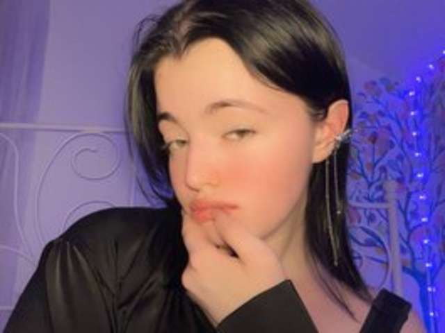 go to chat with MoiraSesay