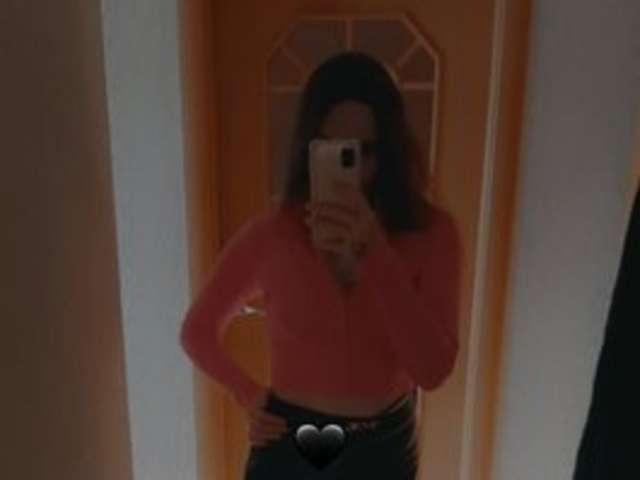 go to chat with Molliea
