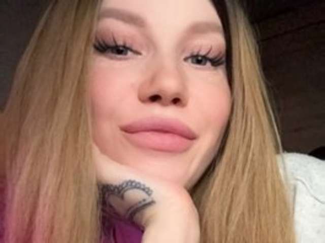 go to chat with Molly6362