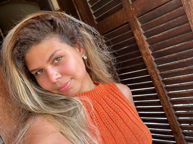 go to chat with MollyKiss