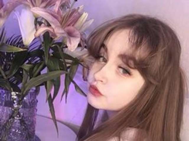 go to chat with MollyMares