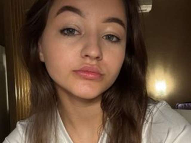 go to chat with MonaBucek