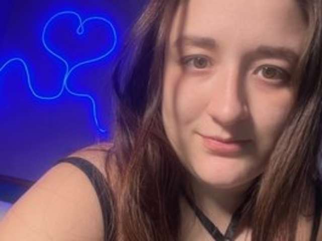 go to chat with Monica-Cocs