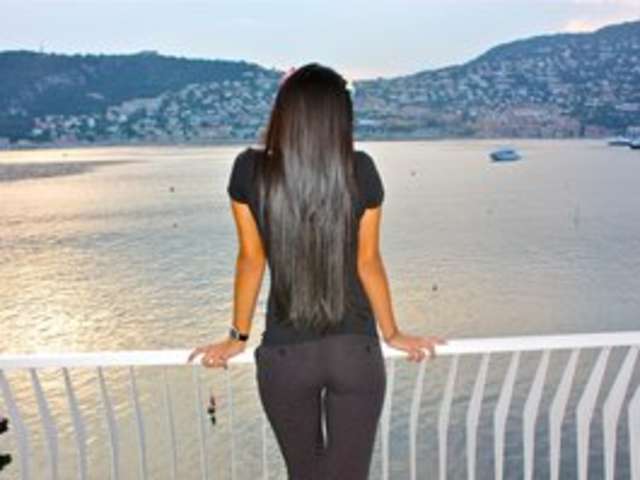 go to chat with Monica-