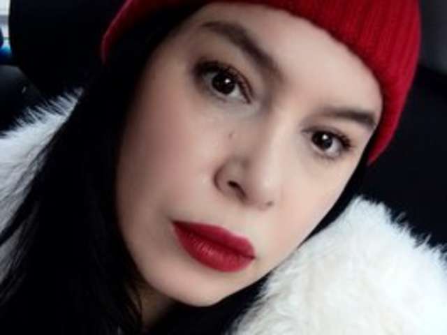 go to chat with MonicaMiaa