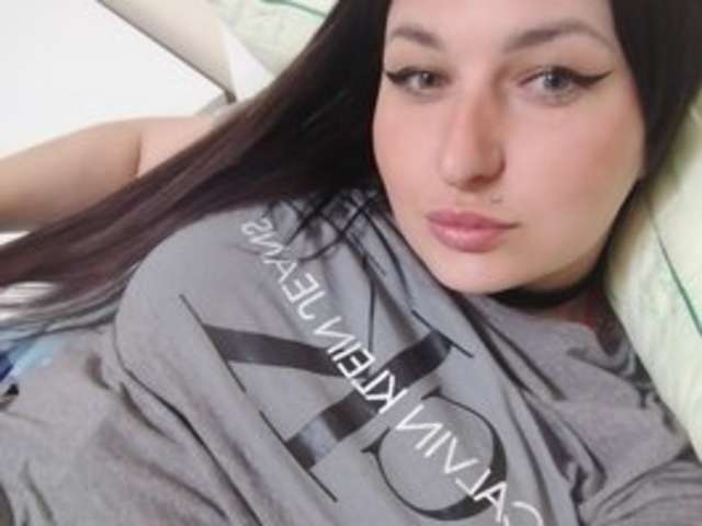 MONICAMILF amateur webcam photo
