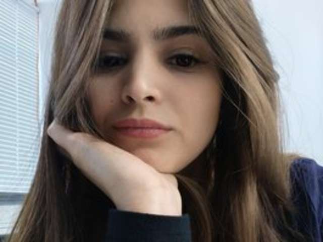 go to chat with MoonSura