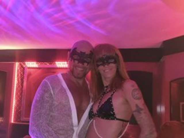 go to chat with MrandMrsDeluxe