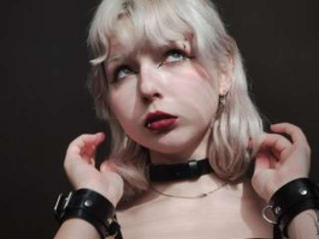 go to chat with MyGothicalRomance
