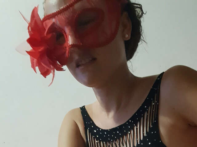 go to chat with Mylena974