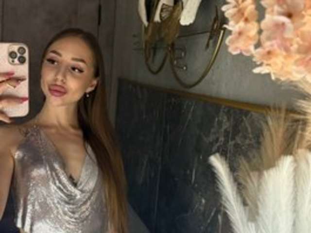 go to chat with Myrrka