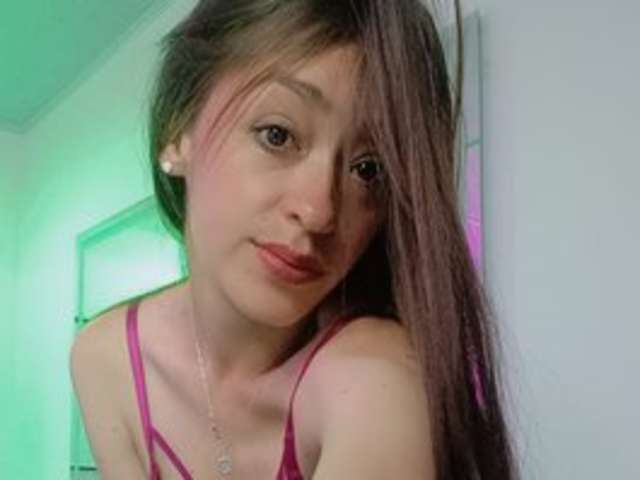 go to chat with Nahomi-rousset
