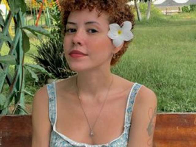 go to chat with Nalinha