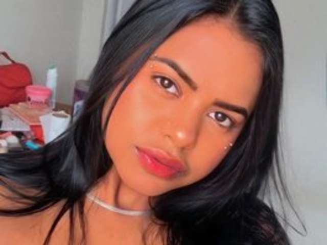 go to chat with NaraBrasileirinha