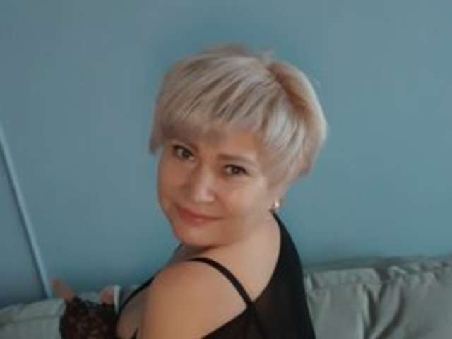 go to chat with Natali-4