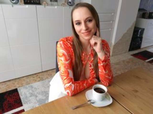 go to chat with NatalieAlba