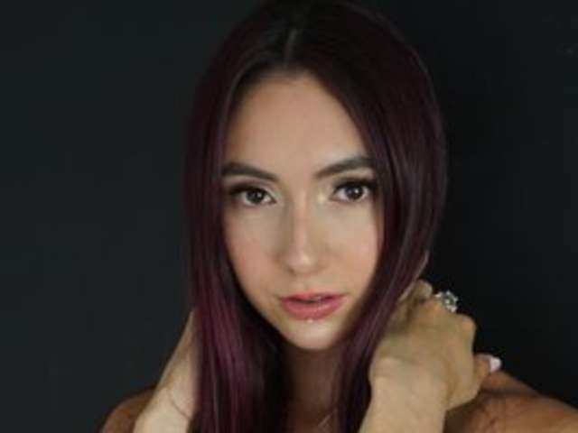 go to chat with NatashaTanaka