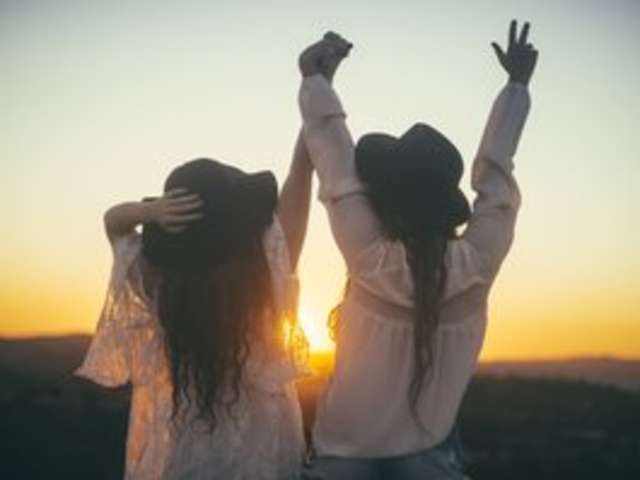 go to chat with Naughty-girls-