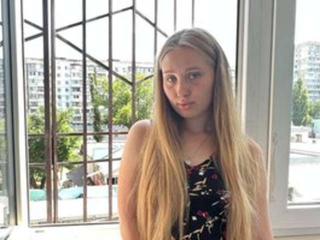 go to chat with New-blond17