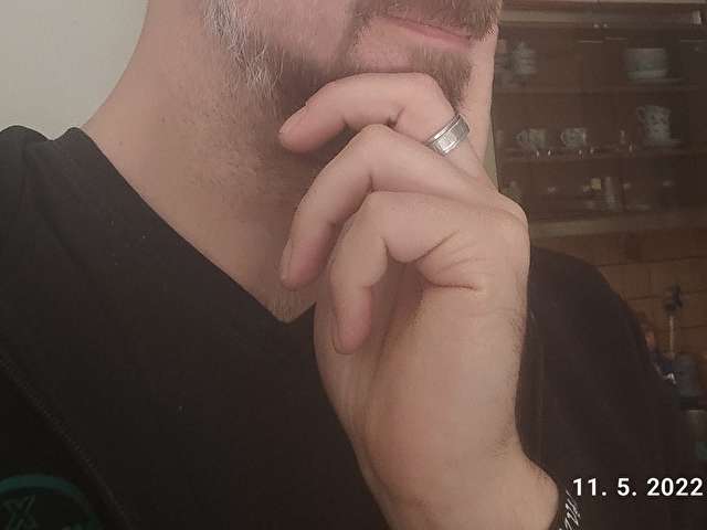 go to chat with Nickynik