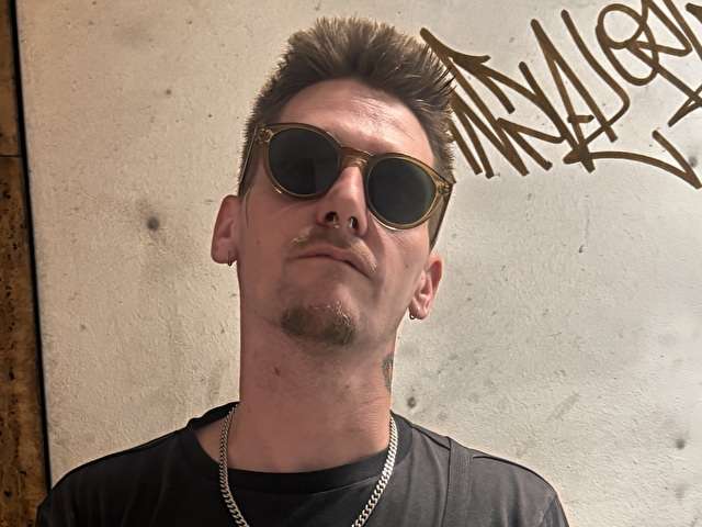 go to chat with Nickzz