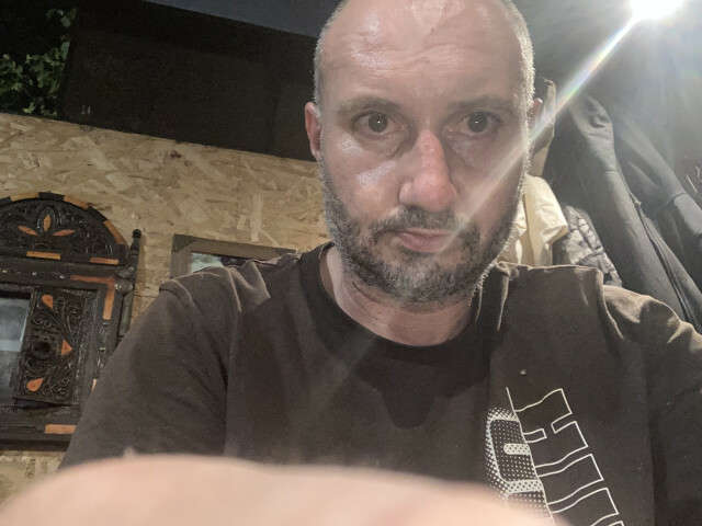 go to chat with Nico3184