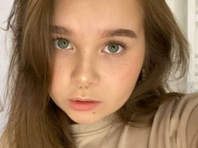 go to chat with Nicole-Anna