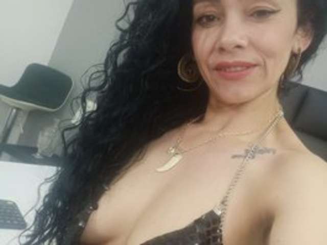 go to chat with NicoleMabel