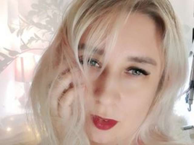 go to chat with Nicolette69V