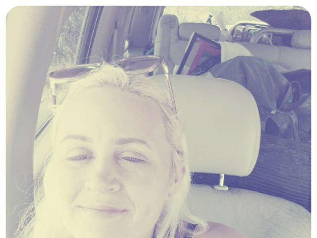 go to chat with NiftyNikkis