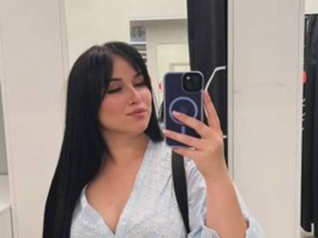 go to chat with Nikols