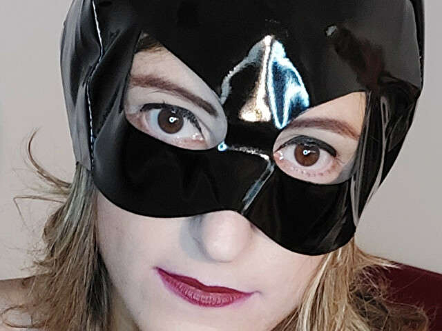 go to chat with NinaSub