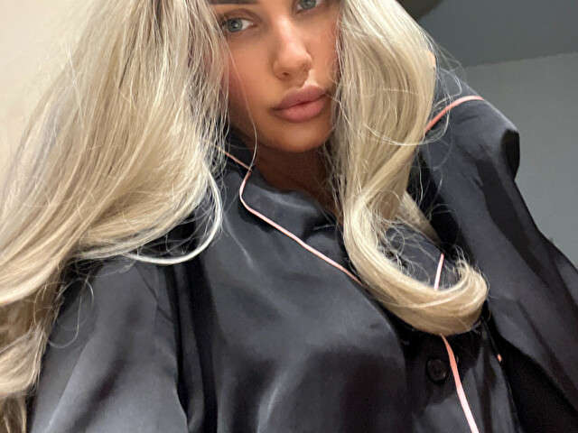 go to chat with Ninaperez
