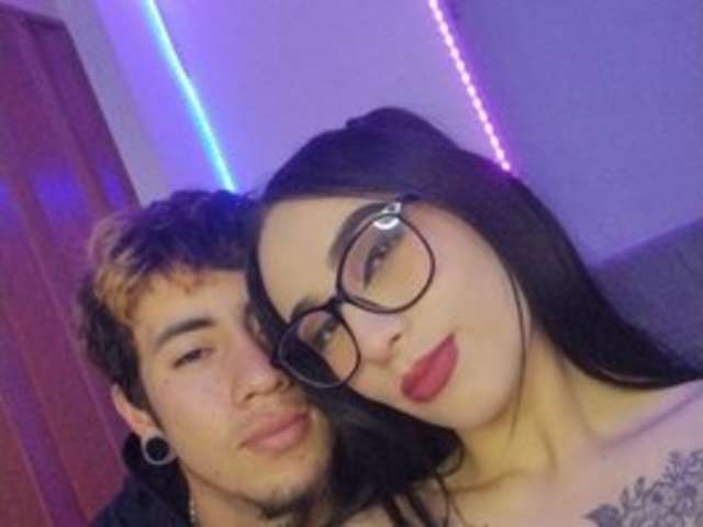 go to chat with NoahAndMegan