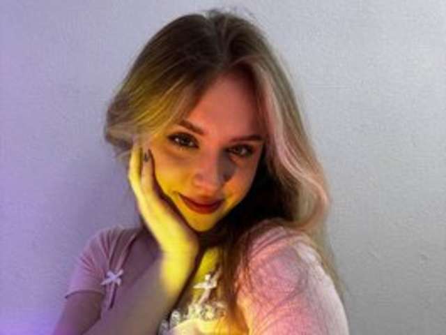 go to chat with Noelle-Sights