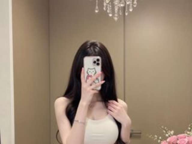 go to chat with NonameSquirt