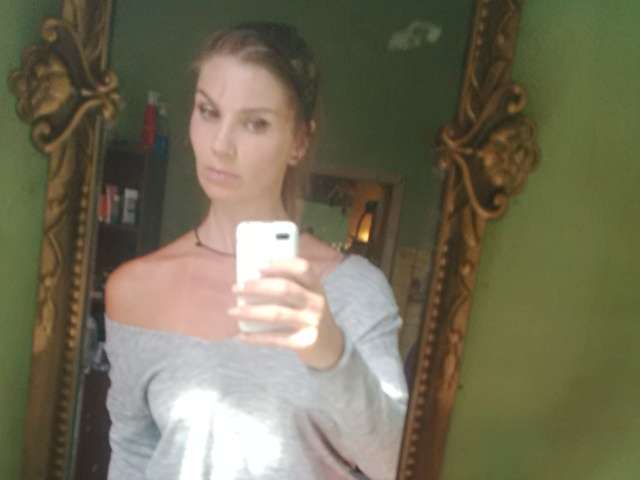 go to chat with NonudElie