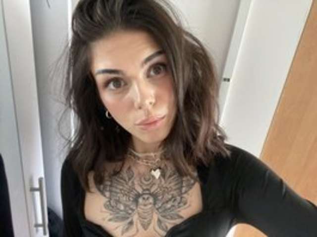 go to chat with NovaSin