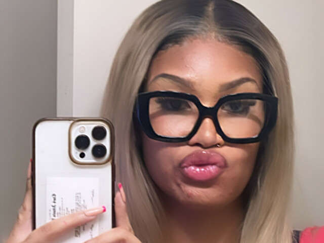 go to chat with Novanova322
