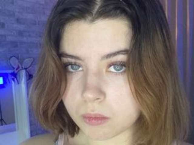 go to chat with Nyxella